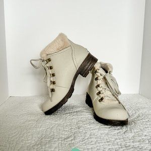 Earth Origins Randi Rex Womens Sand White Leather Zipper Ankle Boots--Sz. 6